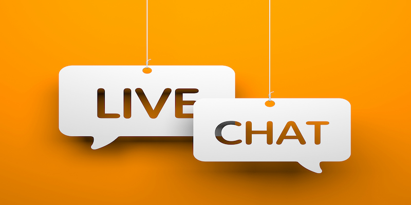 Trao đổi qua live chat vô cùng thuận tiện và nhanh chóng